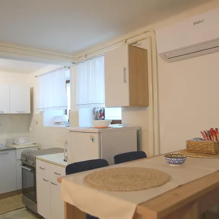 Bamboo Oasis Apartment With Terrace In The Garden And Free Parking, Rijeka Exterior photo