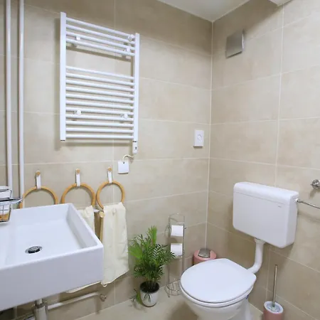 Bamboo Oasis Apartment With Terrace In The Garden And Free Parking, Rijeka Exterior photo