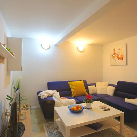 Bamboo Oasis Apartment With Terrace In The Garden And Free Parking, Rijeka Exterior photo